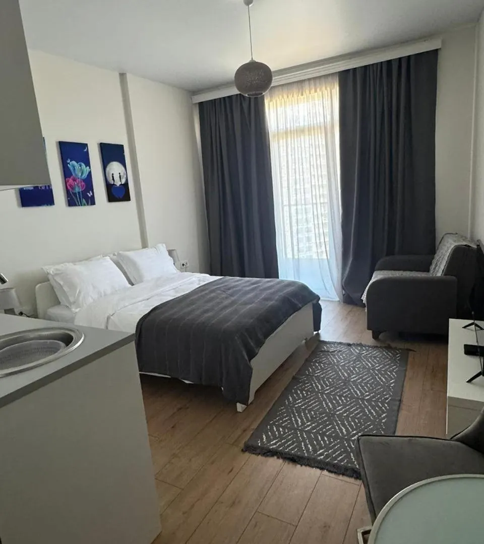 Solo Visit Apartments 1702 B Batumi