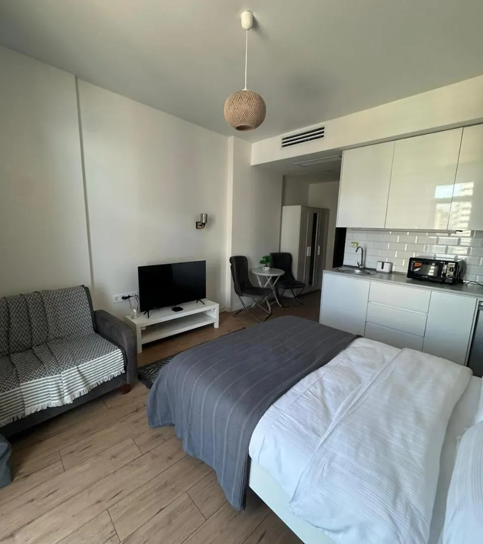 Solo Visit Apartments 1702 B Batumi