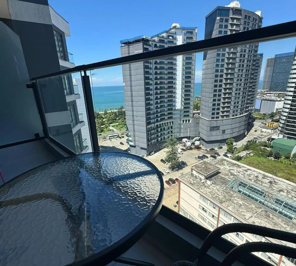 Solo Visit Apartments 1702 B Batumi