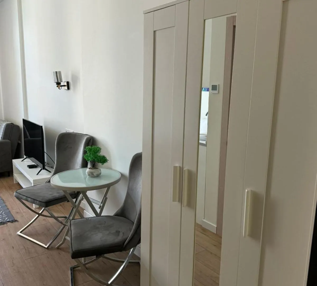 Solo Visit Apartments 1702 B Batumi